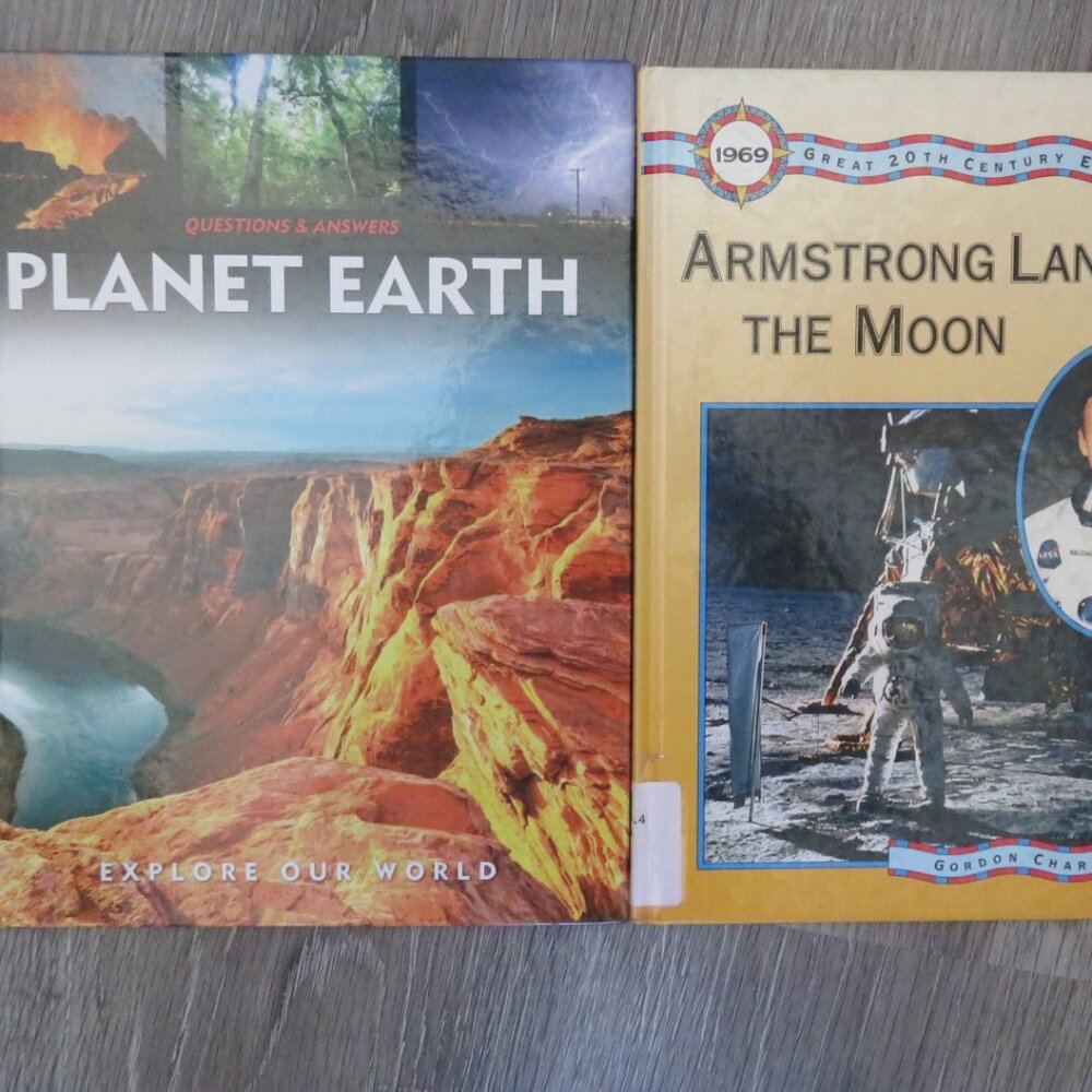 Planet Earth & Armstrong Lands On The Moon (K510)
